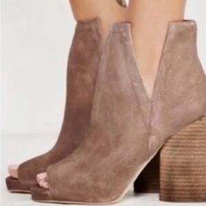 Jeffrey Campbell taupe open toe block heels